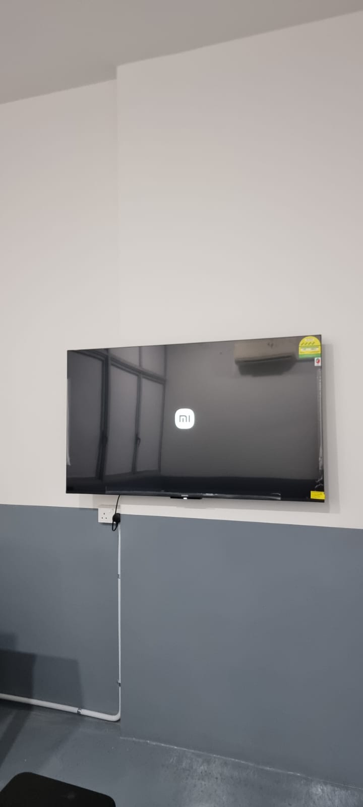 AV Wall Mount & Cabling